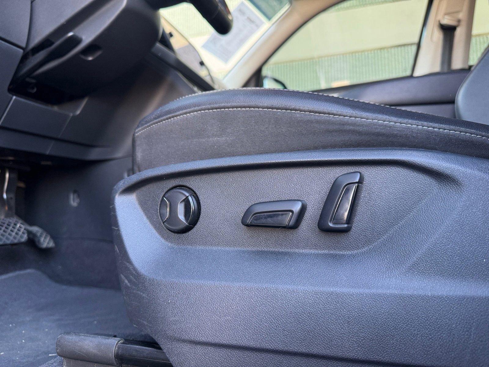 Used 2018 Volkswagen Atlas SE image 20