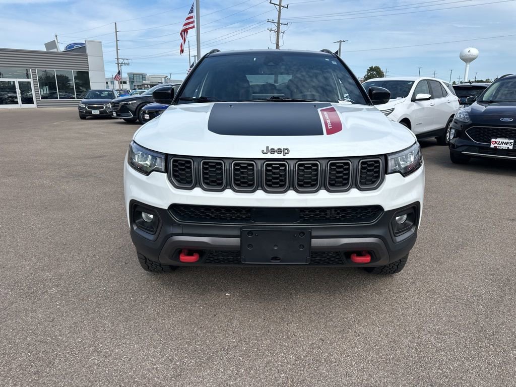 Used 2024 Jeep Compass Trailhawk image 14