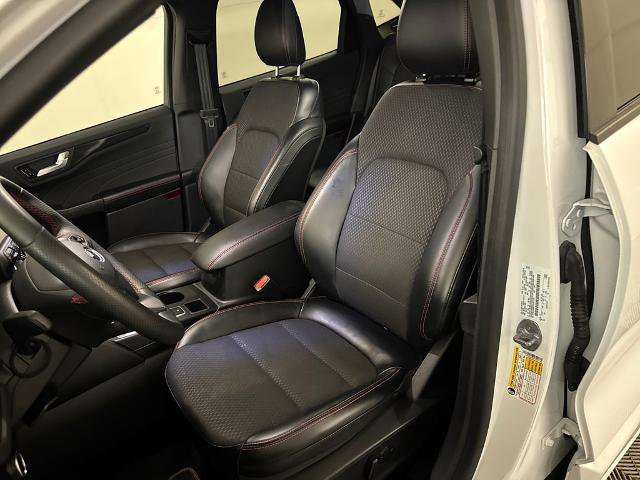 Certified 2023 Ford Escape ST-Line w/ Tech Pack #1 FWD image 17