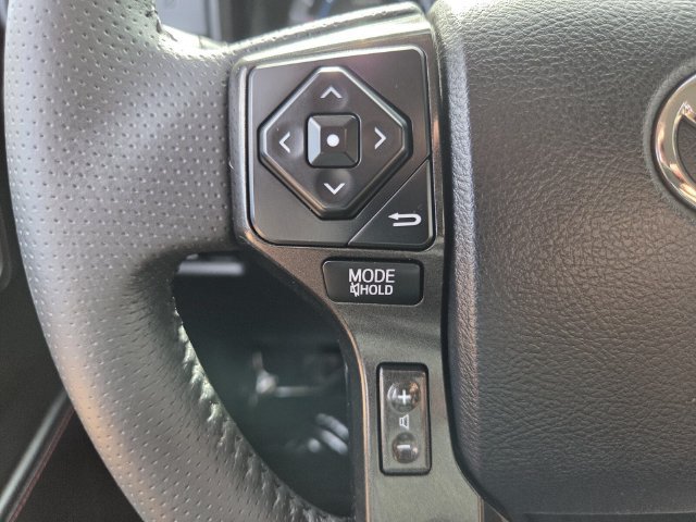 Used 2019 Toyota 4Runner TRD Off-Road AWD/4WD image 28