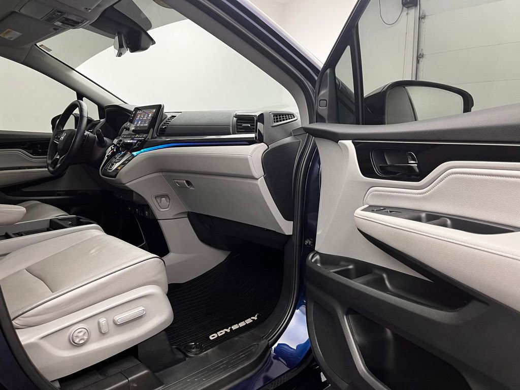 Used 2023 Honda Odyssey Elite image 27