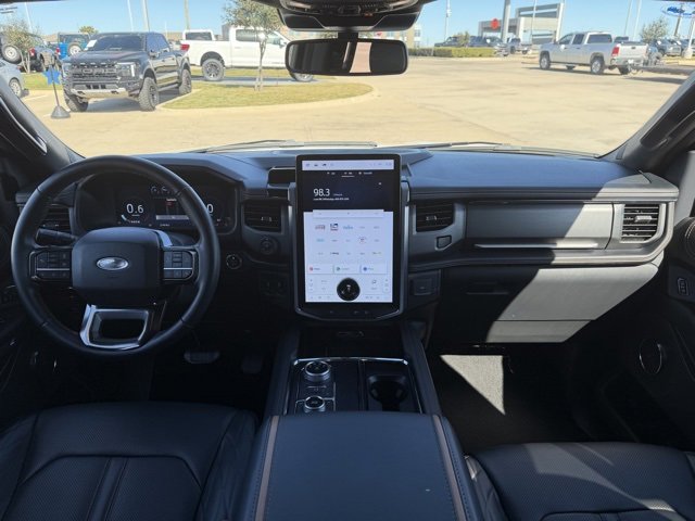 Certified 2024 Ford Expedition Platinum image 26