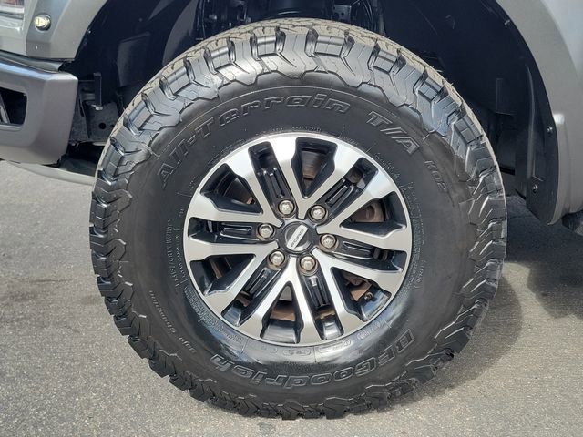 Certified 2020 Ford F150 Raptor w/ Equipment Group 801A Mid image 32