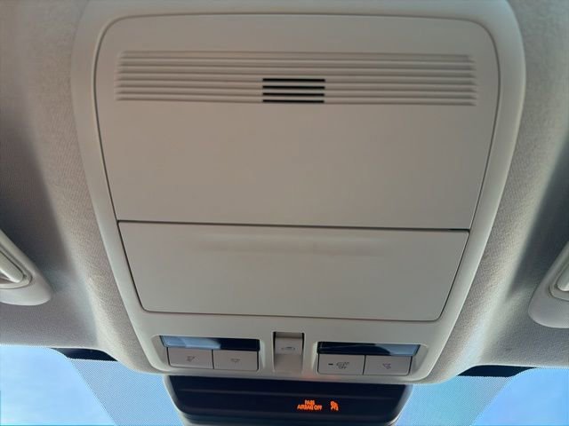 Used 2020 MAZDA CX-30 Premium image 33