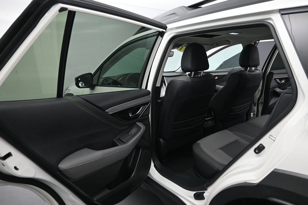 Used 2024 Subaru Outback Onyx Edition XT w/ Popular Package #2 AWD/4WD image 13
