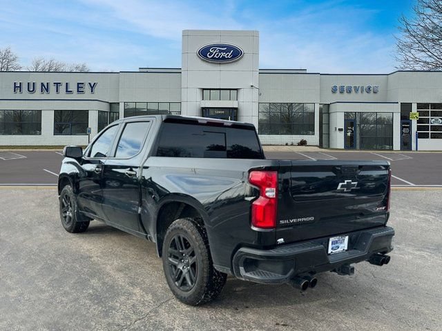 Used 2024 Chevrolet Silverado 1500 RST AWD/4WD image 5