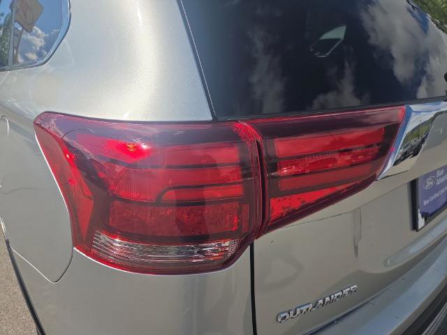 Used 2020 Mitsubishi Outlander SEL AWD/4WD image 6