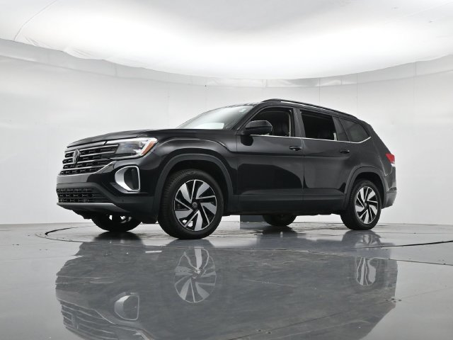 Used 2025 Volkswagen Atlas SE FWD image 38