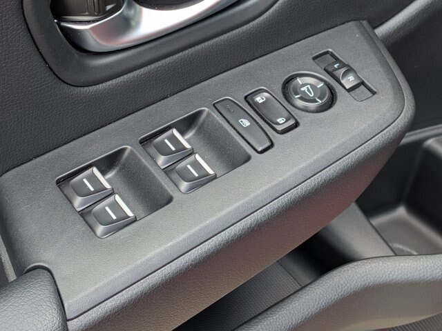 Used 2025 Honda Pilot Touring image 14