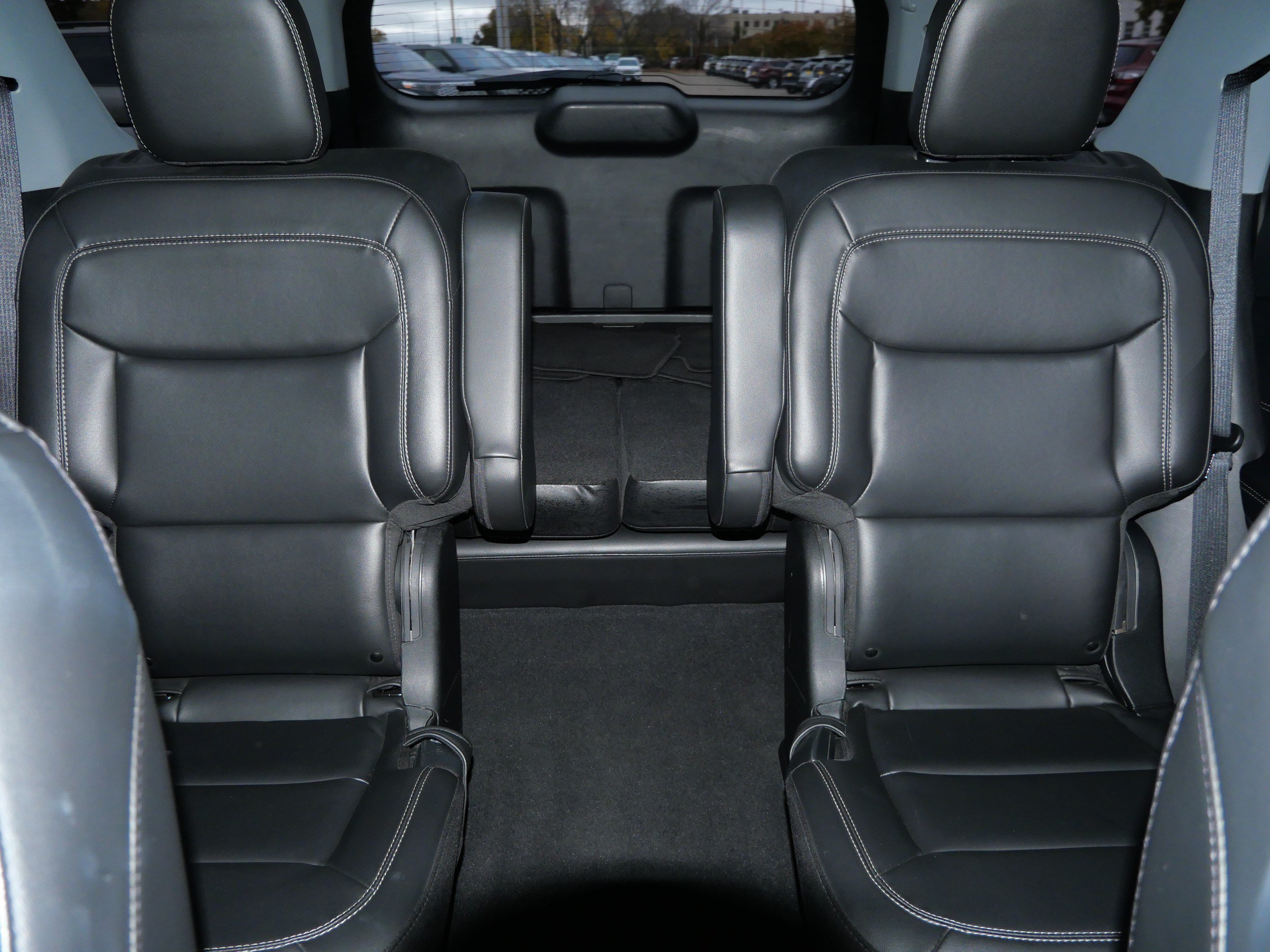 Certified 2022 Ford Explorer XLT w/ Equipment Group 202A AWD/4WD image 13