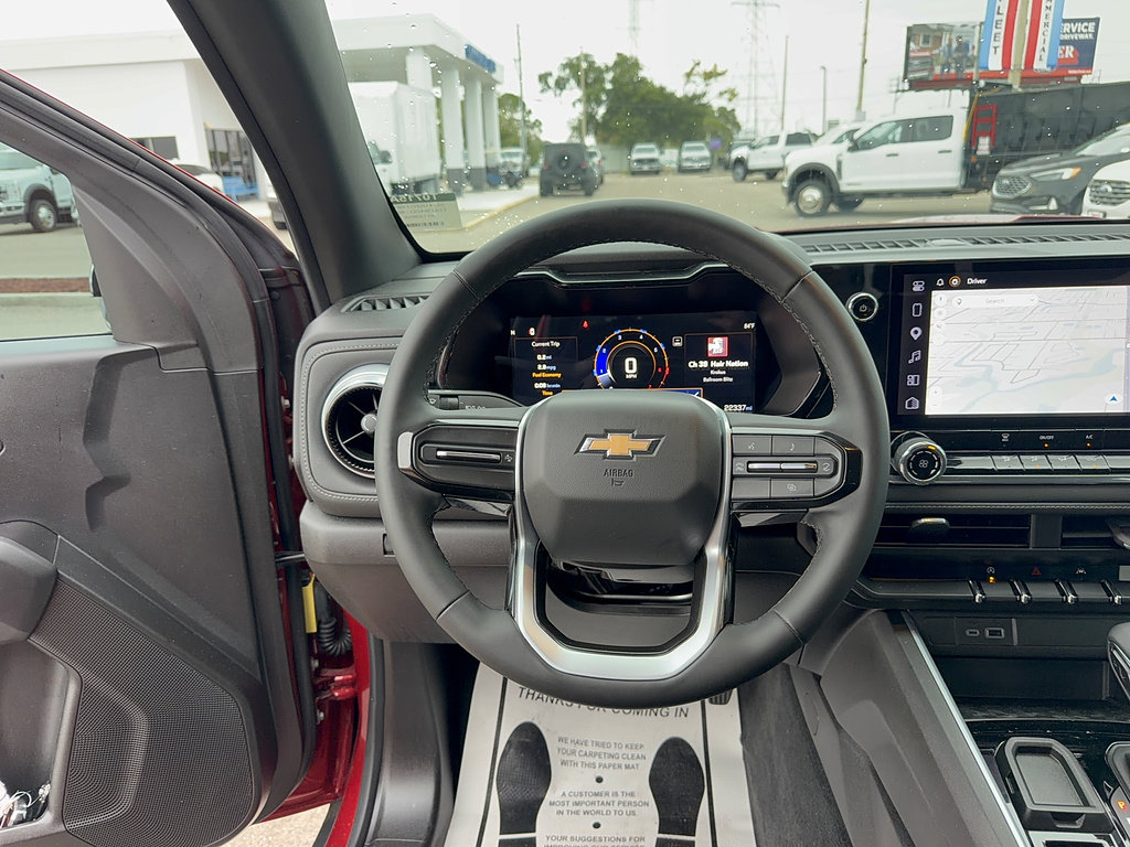 Used 2024 Chevrolet Colorado LT RWD image 30