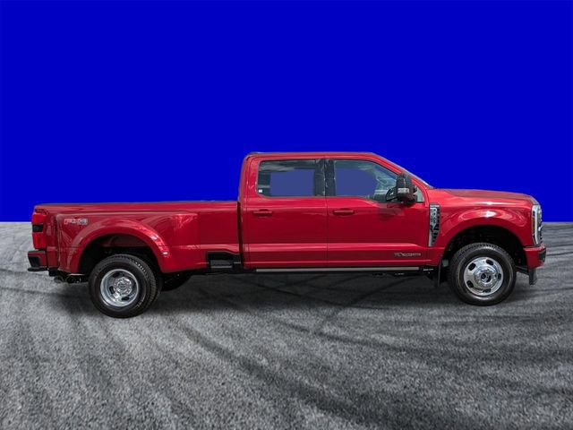 Certified 2026 Ford F350 Platinum w/ FX4 Off-Road Package image 6