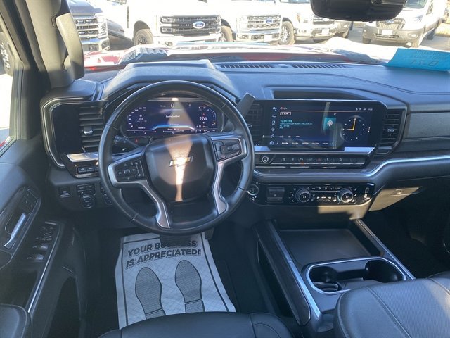Used 2024 Chevrolet Silverado 2500 LTZ w/ LTZ Premium Package image 16