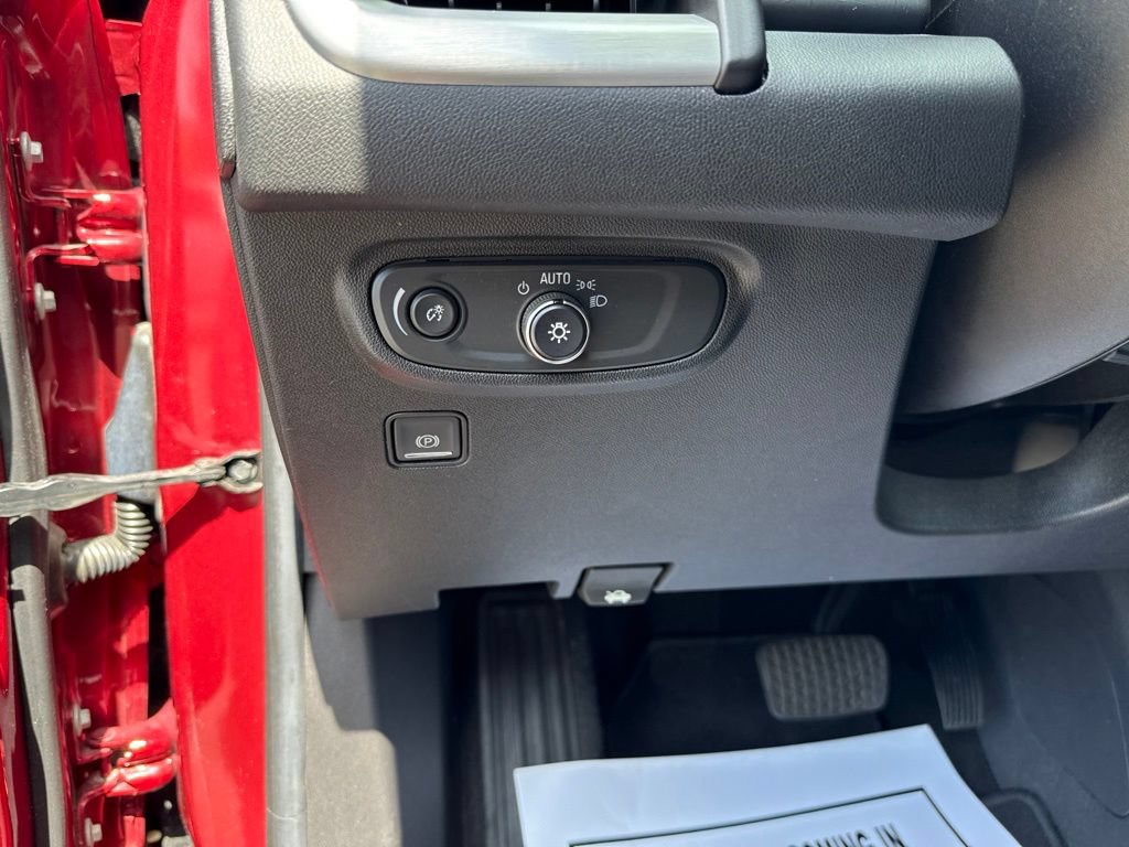 Used 2018 GMC Terrain SLE FWD image 17