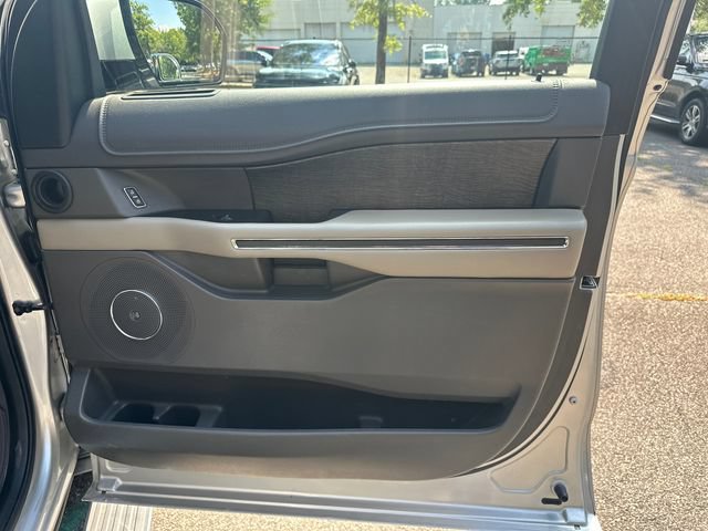 Certified 2018 Ford Expedition Limited w/ Equipment Group 301A AWD/4WD image 16