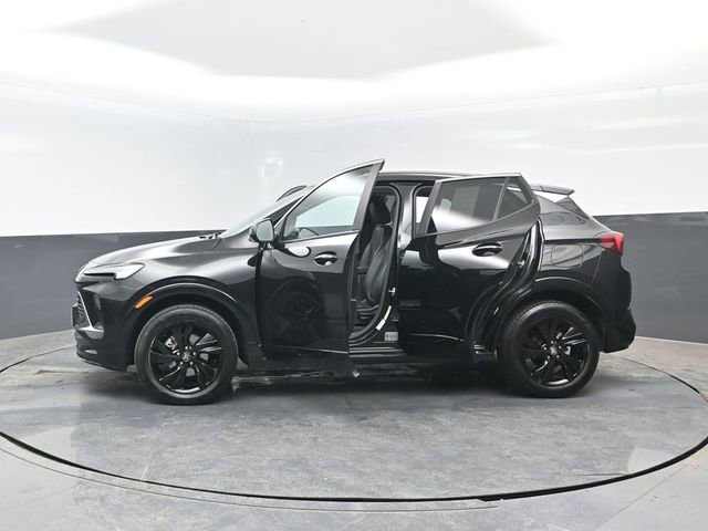 Used 2024 Buick Encore GX Sport Touring AWD/4WD image 28