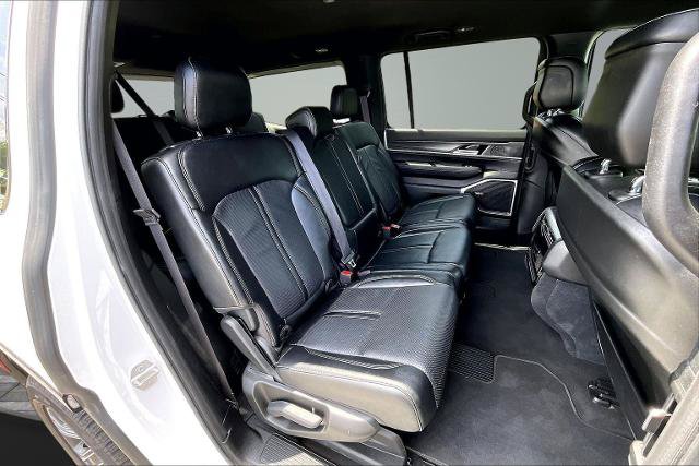 Used 2024 Jeep Wagoneer Series II w/ Flexible Seating Group AWD/4WD image 27