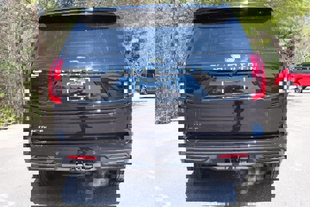 Certified 2025 Ford Expedition Active image 4