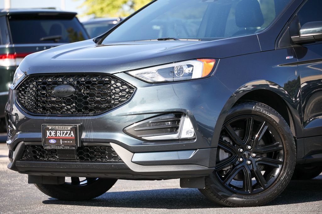 Certified 2024 Ford Edge ST-Line w/ Class II Trailer Tow Package AWD/4WD image 17