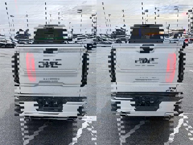 Used 2020 GMC Sierra 1500 AT4 w/ Technology Package image 6