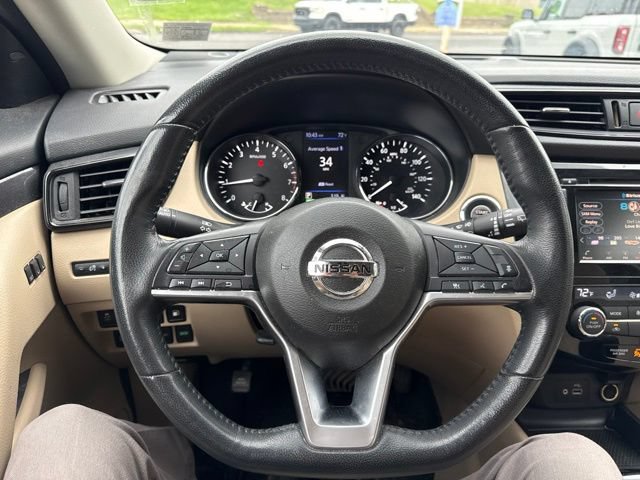 Used 2018 Nissan Rogue SV w/ Premium Package AWD/4WD image 12