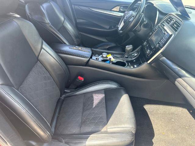 Used 2017 Nissan Maxima SR FWD image 29