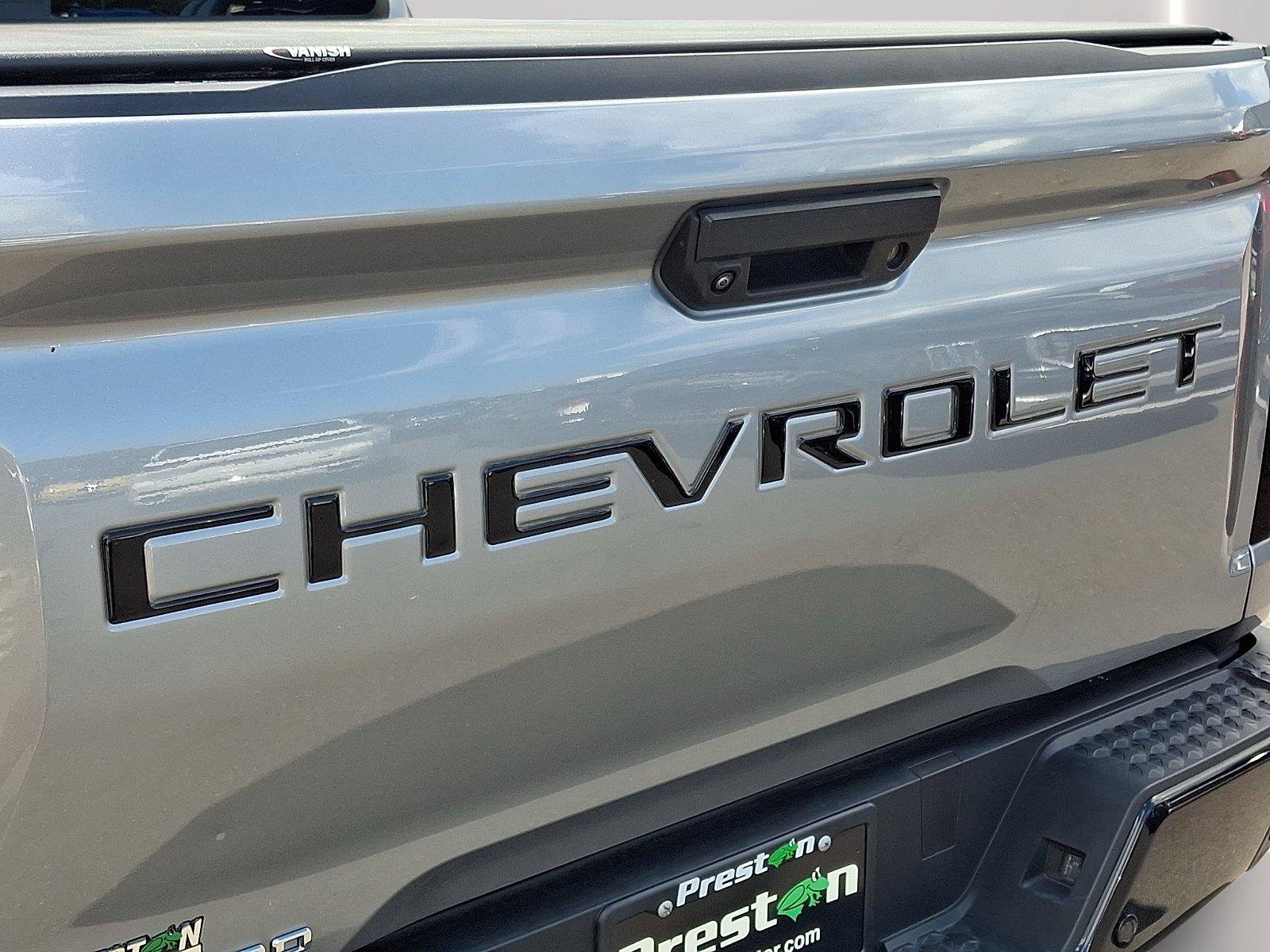 Used 2025 Chevrolet Colorado Z71 w/ Technology Package AWD/4WD image 30