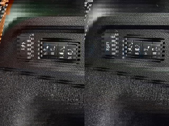 Used 2021 Jeep Grand Cherokee L Summit w/ Advanced Protech Group IV image 27