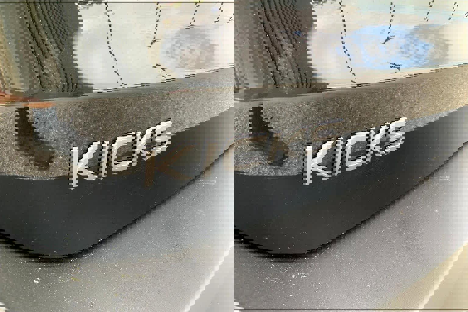 Used 2026 Nissan Kicks SR image 29