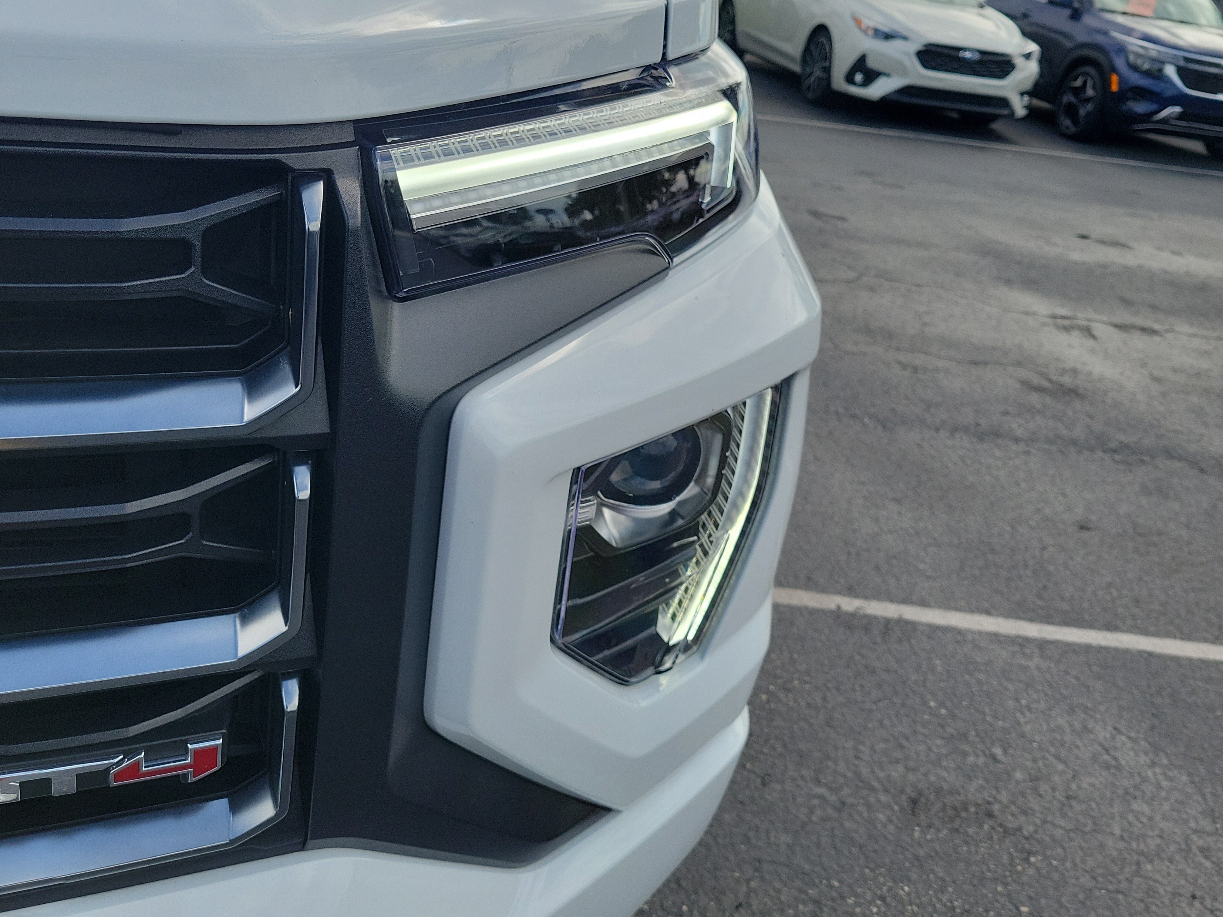 Used 2026 GMC Canyon AT4 AWD/4WD image 3