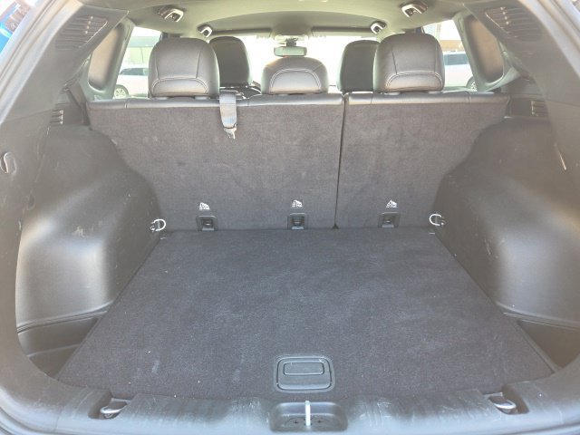 Used 2025 Jeep Compass Trailhawk AWD/4WD image 23