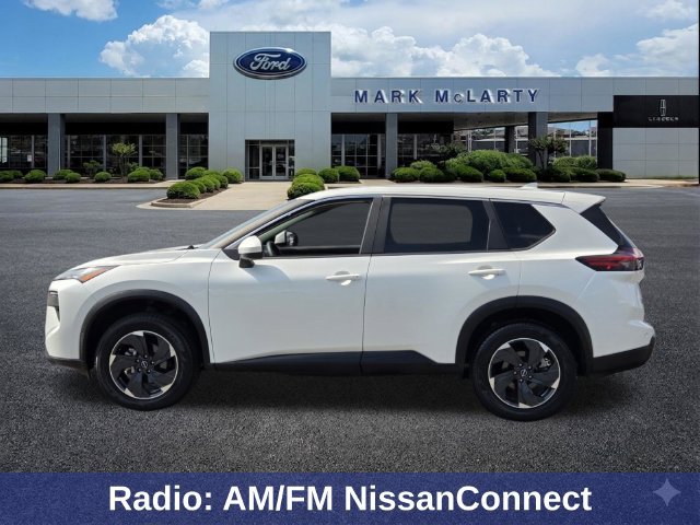 Used 2024 Nissan Rogue SV FWD image 2
