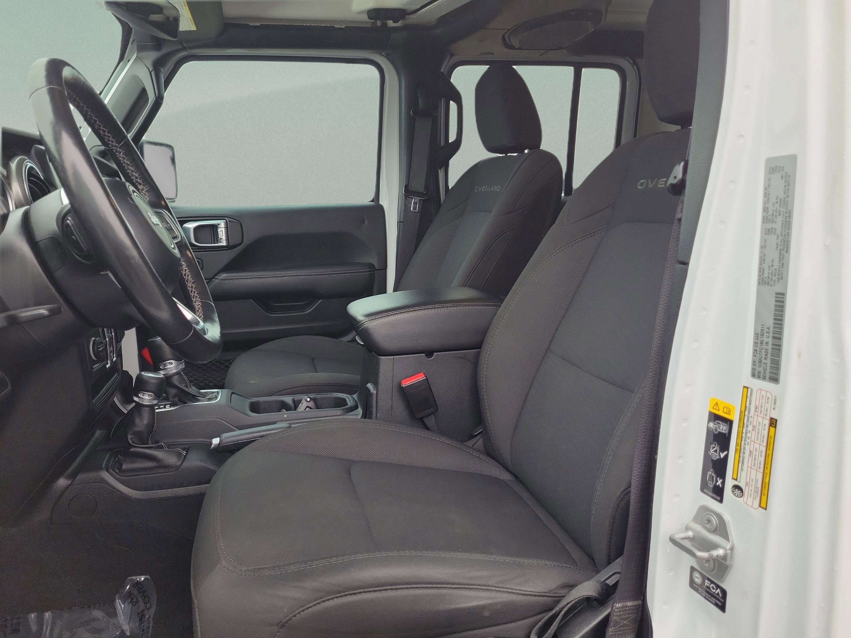 Used 2022 Jeep Gladiator Overland w/ Cold Weather Group image 24