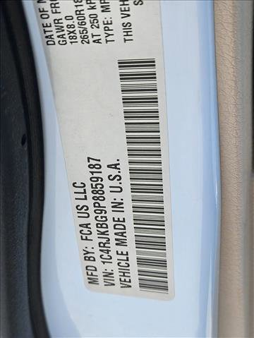 Used 2023 Jeep Grand Cherokee L Limited w/ Luxury Tech Group II AWD/4WD image 25
