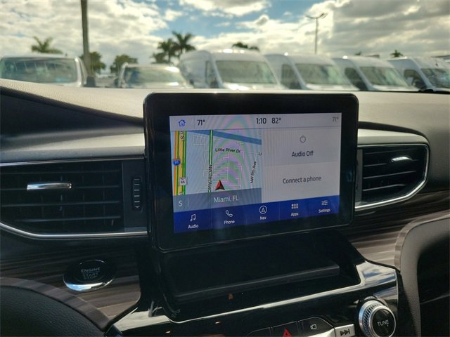 Certified 2022 Ford Explorer Limited w/ Equipment Group 301A image 25