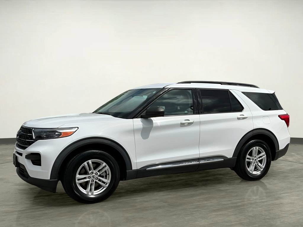 Certified 2020 Ford Explorer XLT image 2