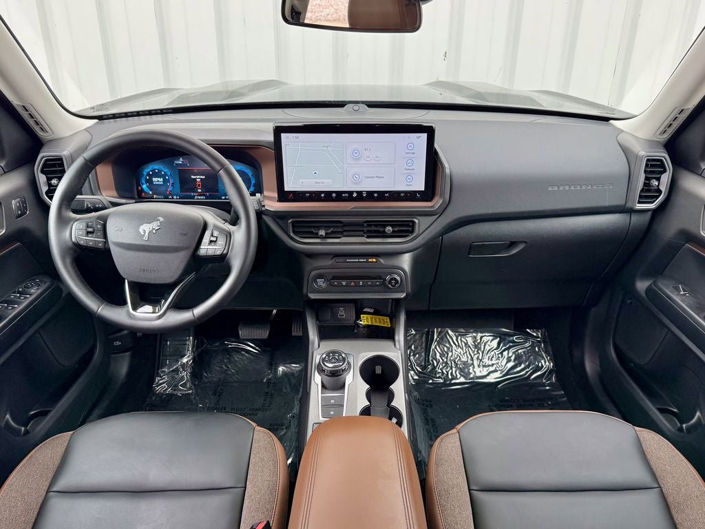Certified 2025 Ford Bronco Sport Outer Banks w/ Outer Banks Tech Package+ AWD/4WD image 32