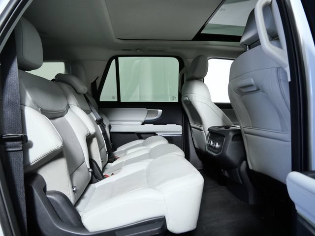 Certified 2025 Ford Expedition Max Platinum AWD/4WD image 12