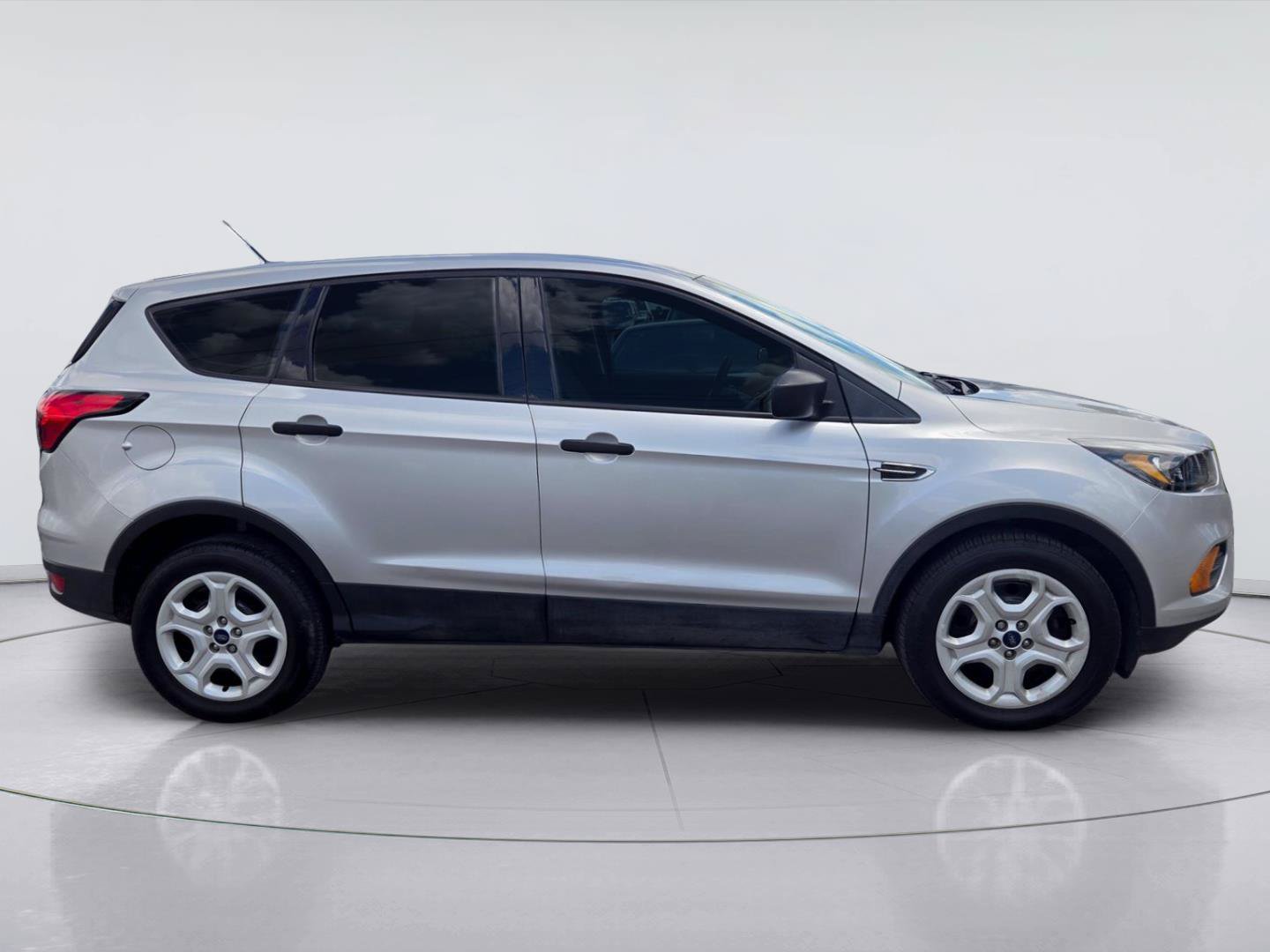 Certified 2019 Ford Escape S FWD image 5
