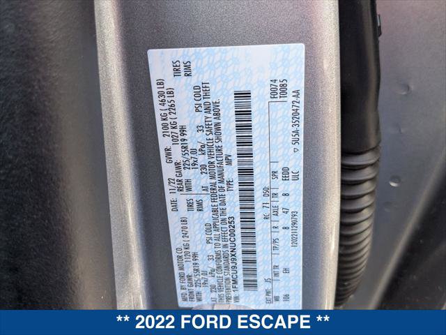 Certified 2022 Ford Escape Titanium w/ Class II Trailer Tow Package AWD/4WD image 24