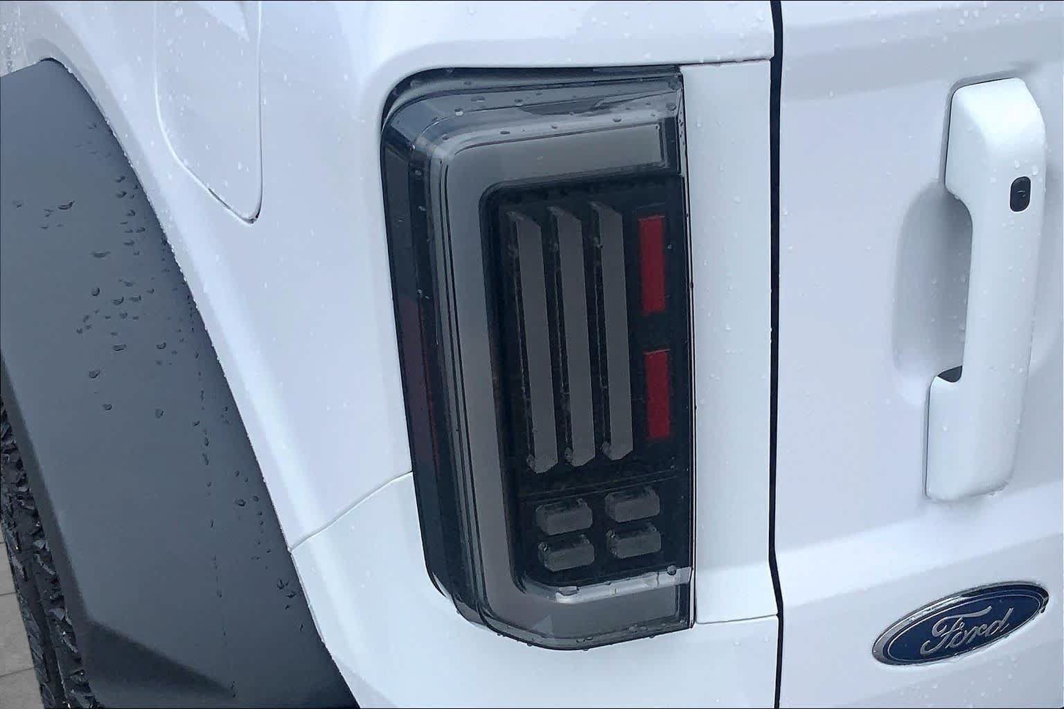 Certified 2025 Ford Bronco Outer Banks w/ Sasquatch Package AWD/4WD image 29