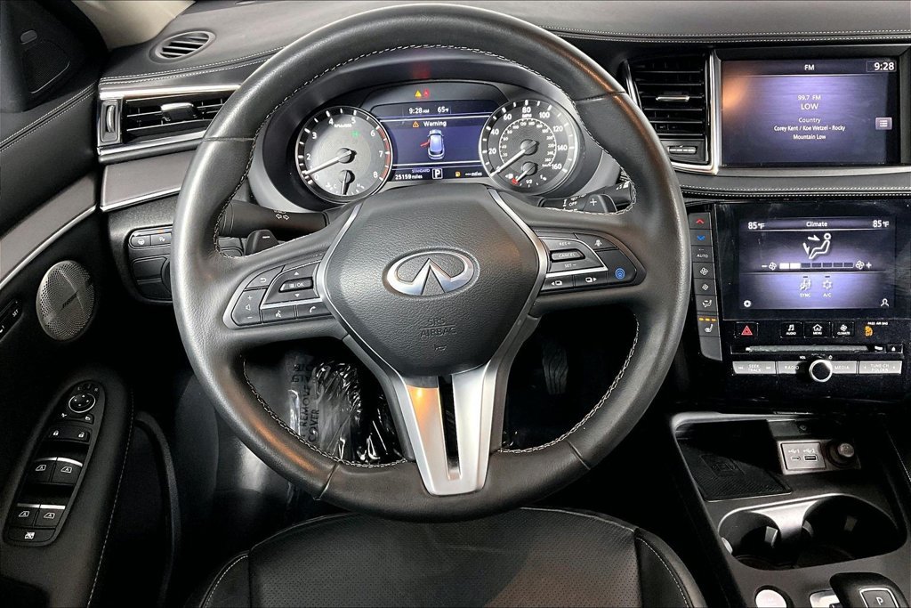 Used 2023 INFINITI QX50 Luxe w/ Cargo Package FWD image 5