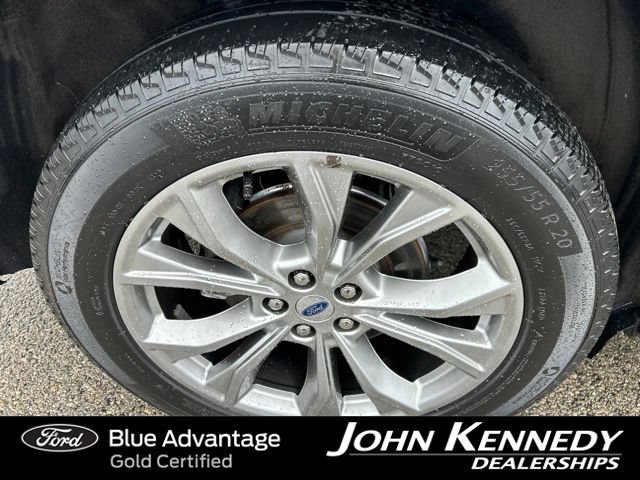 Certified 2023 Ford Explorer XLT w/ Equipment Group 202A AWD/4WD image 9