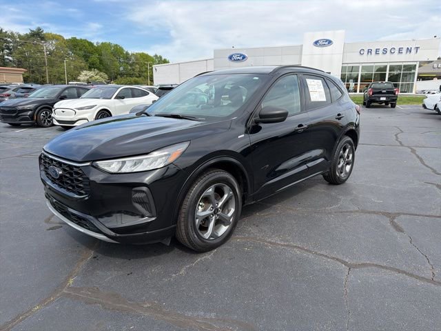 Certified 2024 Ford Escape ST-Line AWD/4WD image 3