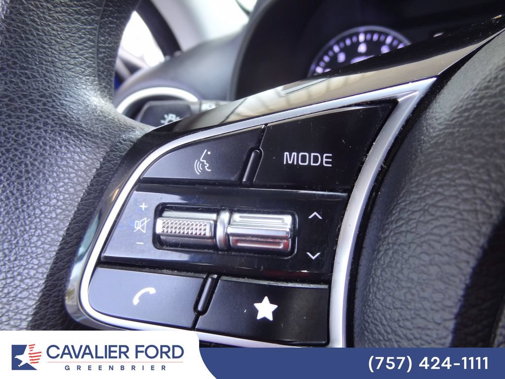 Used 2022 Kia Forte LXS w/ LXS Technology Package FWD image 14