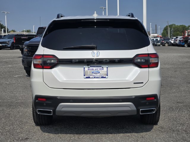 Used 2023 Honda Pilot Touring image 6