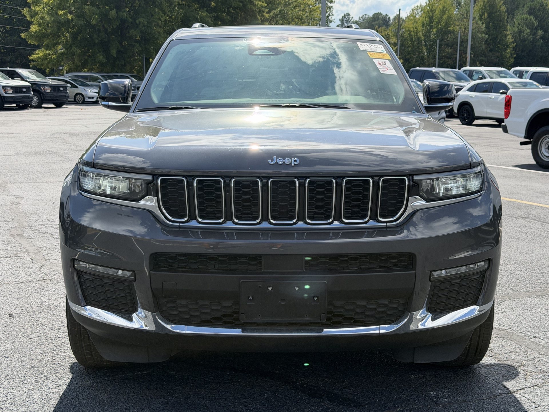 Used 2023 Jeep Grand Cherokee L Limited RWD image 18