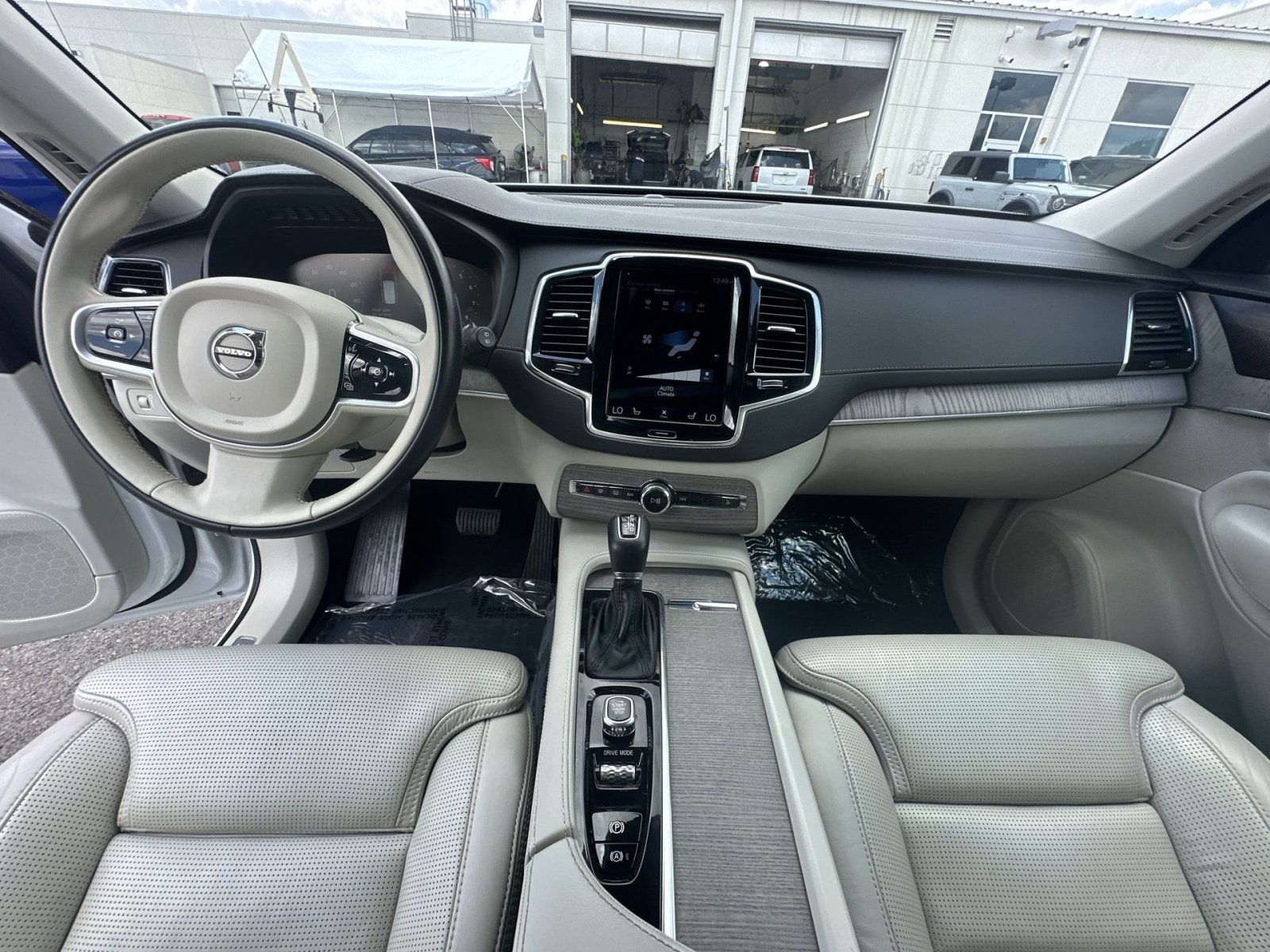 Used 2021 Volvo XC90 T6 Inscription w/ Climate Package AWD/4WD image 30