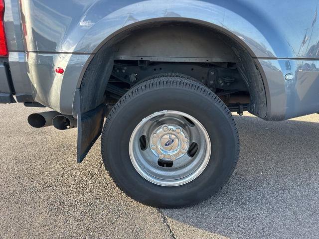 Certified 2024 Ford F350 Platinum w/ FX4 Off-Road Package image 12