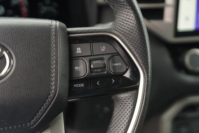 Used 2024 Toyota Tundra Limited w/ Power Package AWD/4WD image 23